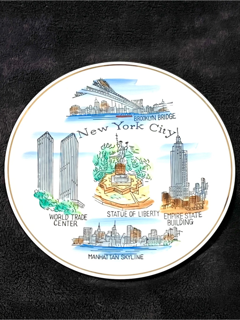 Vintage Manhattan PC Co Twin Towers Souvenir Plate - Picture 1 of 2